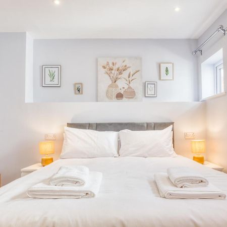 Suite 3 - 1 Bed Apartment King Size Bed Lincoln Eksteriør bilde